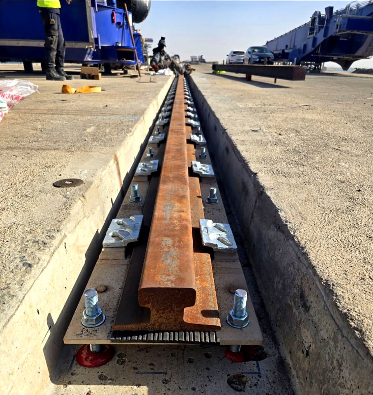 Pose des rails de grue